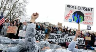 Hundreds arrested at Keystone XL White House sit-in protest