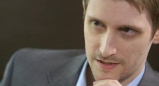 Edward Snowden: ‘If I end up in chains in Guantánamo I can live with that’ – video interview