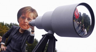 Thousands of Germans rally to end government spying