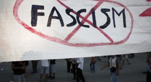 ‘Fascists, get out!’ Spanish students eject protesting Ukraine nationalists (VIDEO)