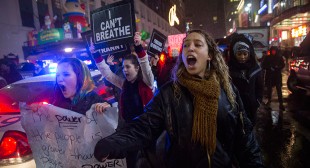 “Govt created a monster”: 1000s protest police violence across US for 3rd night (PHOTOS)