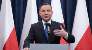 ‘We’re not to blame, but please forgive Poland,’ president tells Jews over 1968 persecution