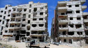 ‘Oxygen starvation, not gas’: Veteran UK reporter Fisk doubts MSM narrative on Douma ‘chem attack’