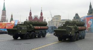 Russian Defense Ministry Explains Why S-400 is Better Than Patriots