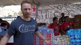 ‘Behind me is toothpaste CNN said doesn’t exist in Venezuela’ – Max Blumenthal explores markets